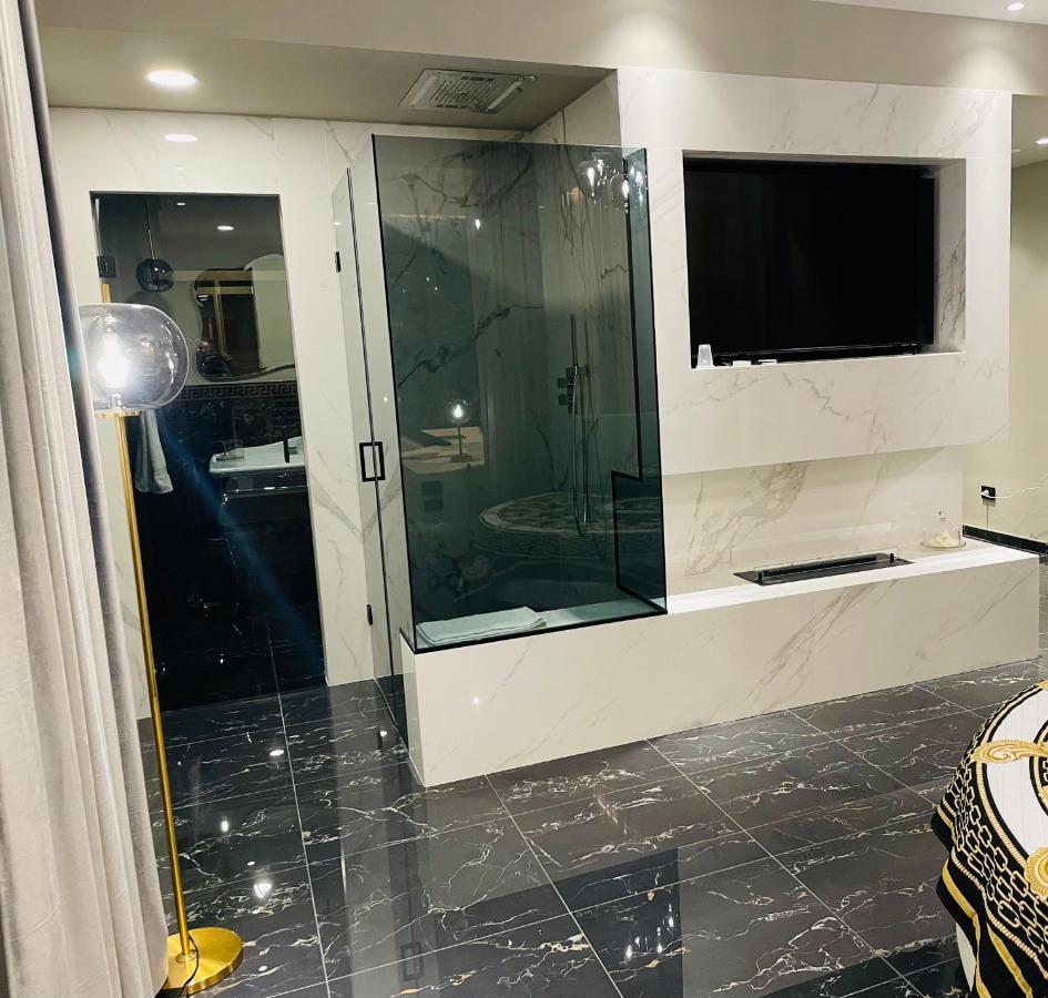 Versace Luxury Room Корлеоне Екстериор снимка